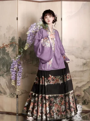 China Hanfu Ming-made Hanfu women wear interwoven gold horse-faced skirts daily suit spring and summer.